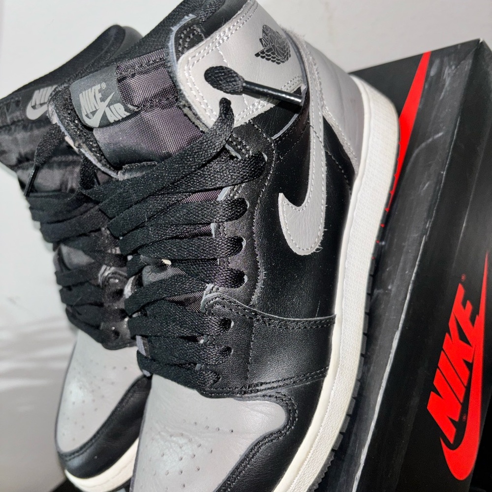 Air Jordan 1 “Shadows” View 2